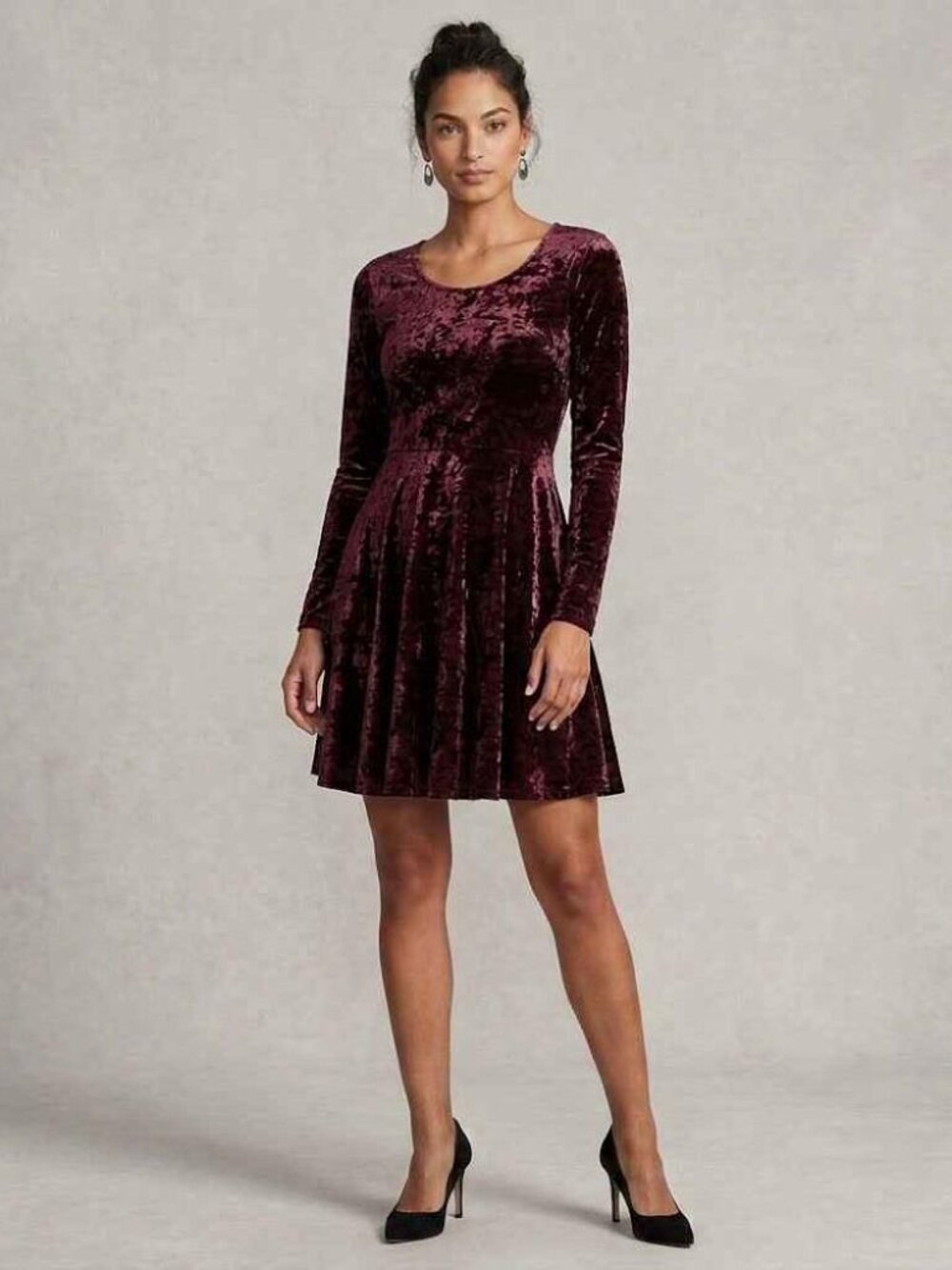 Forever 21 Aubergine / Deep Plum Crushed Velvet Long Sleeve Dress, S